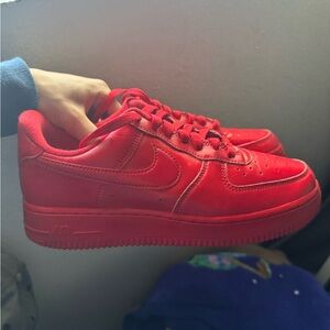 Nike Air Force 1 Low Triple Red